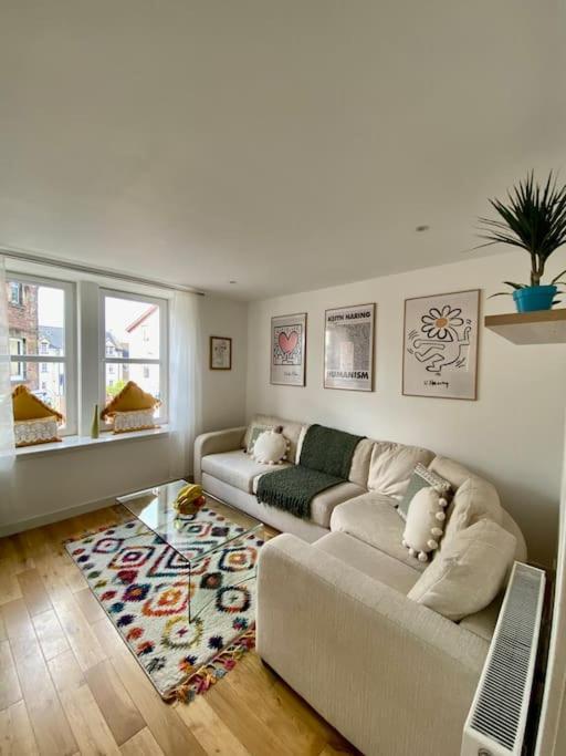 3-Bedroom Flat In The City Centre Next To The River Ness Inverness Buitenkant foto