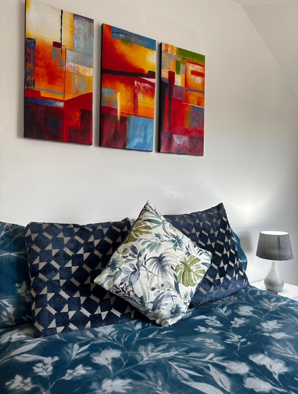 3-Bedroom Flat In The City Centre Next To The River Ness Inverness Buitenkant foto