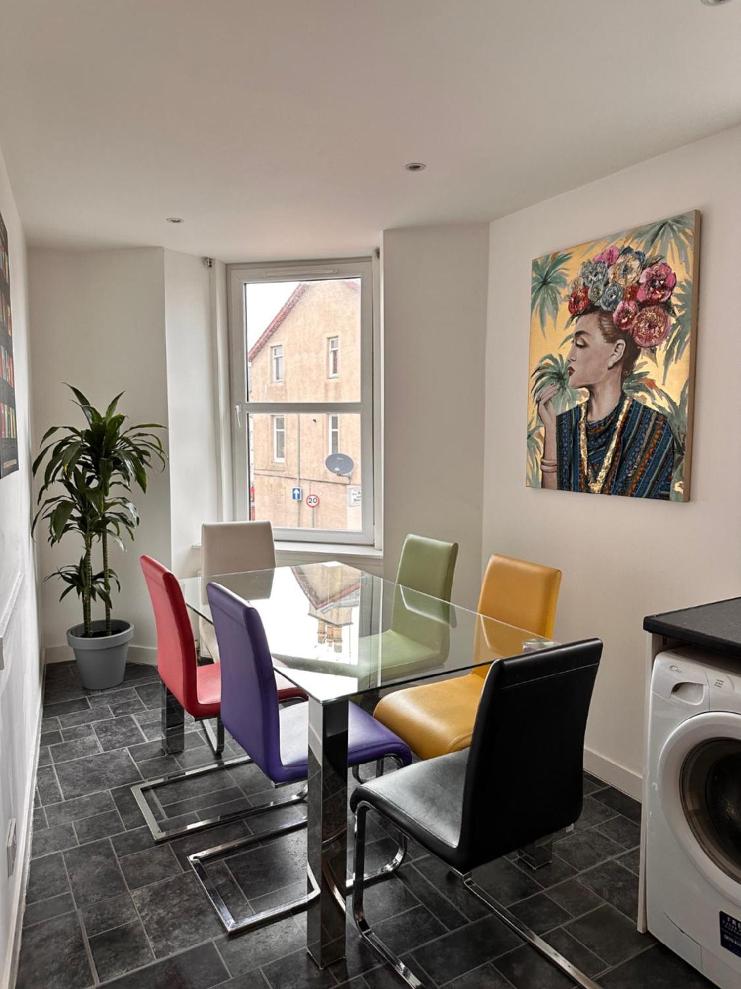 3-Bedroom Flat In The City Centre Next To The River Ness Inverness Buitenkant foto